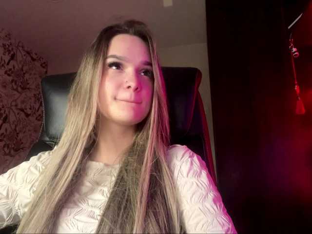 AnnaHoupt — live female cam