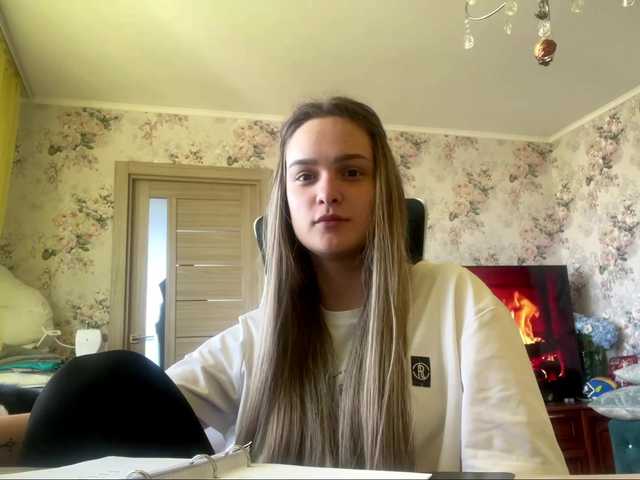 AnnaHoupt live cam on BongaCams
