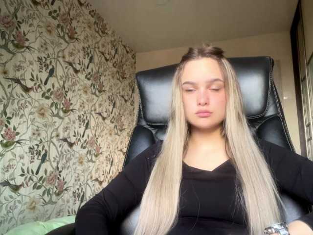 AnnaHoupt live cam on BongaCams