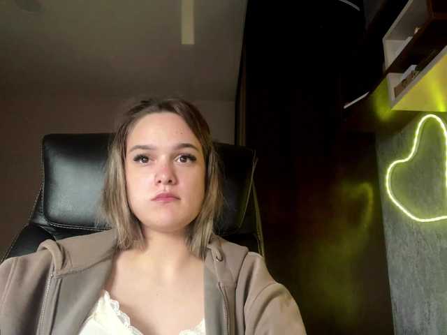 AnnaHoupt live cam on BongaCams