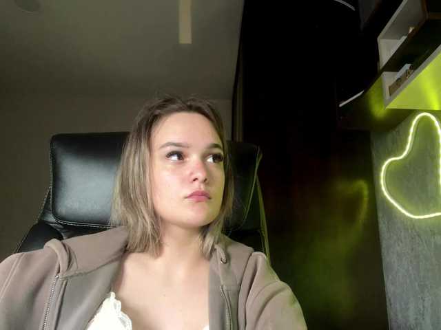 AnnaHoupt