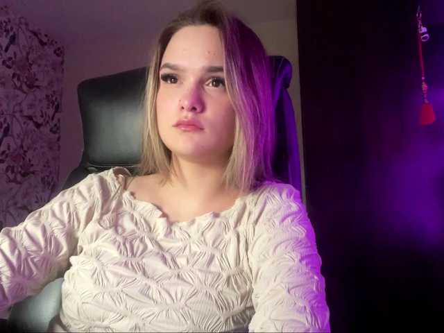 AnnaHoupt live cam on BongaCams