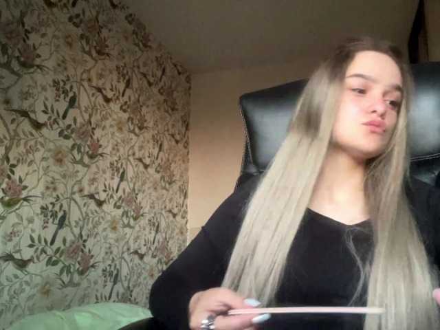 AnnaHoupt