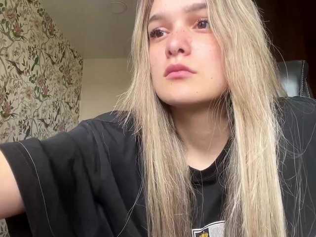 AnnaHoupt live cam on BongaCams