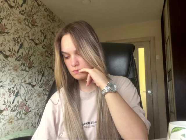 AnnaHoupt live cam on BongaCams