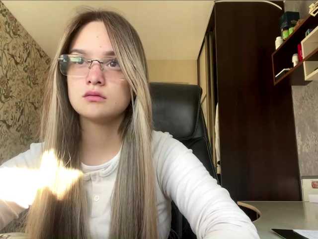 AnnaHoupt live cam on BongaCams
