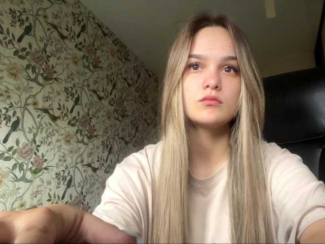 AnnaHoupt live cam on BongaCams