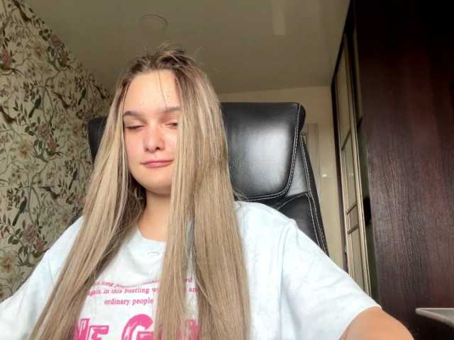 AnnaHoupt live cam on BongaCams