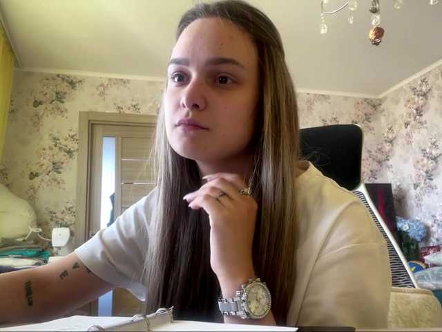 AnnaHoupt live cam on BongaCams