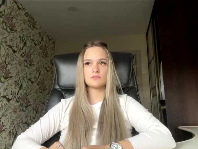 AnnaHoupt live cam on BongaCams