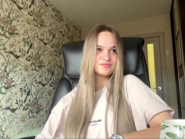 AnnaHoupt live cam on BongaCams