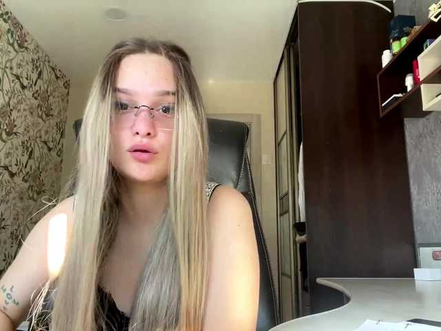 AnnaHoupt