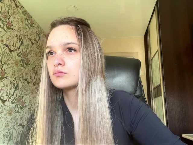 AnnaHoupt live cam on BongaCams