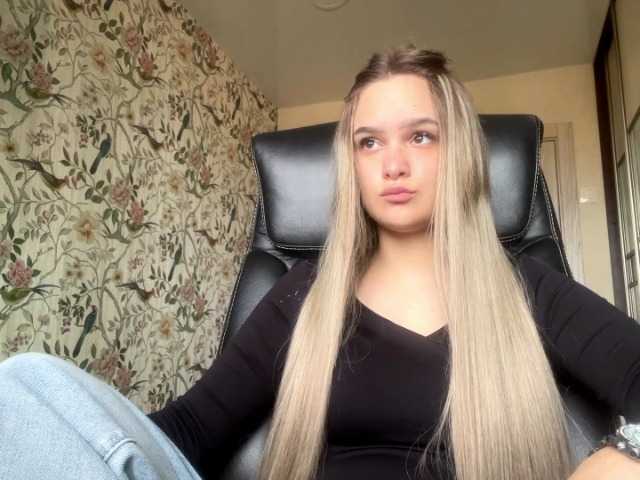 AnnaHoupt live cam on BongaCams