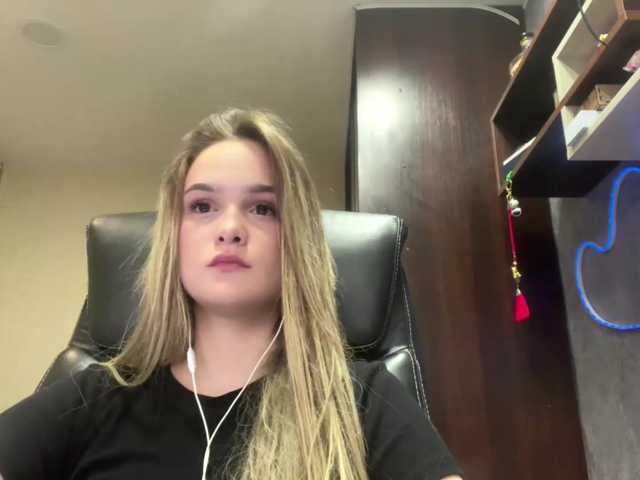 AnnaHoupt live cam on BongaCams