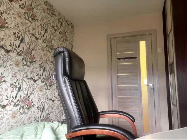AnnaHoupt live cam on BongaCams