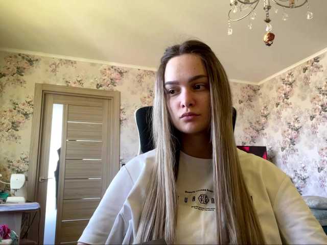 AnnaHoupt live cam on BongaCams