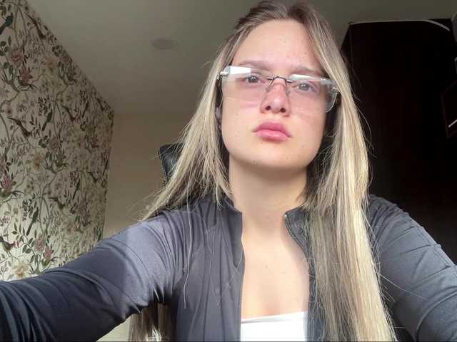 AnnaHoupt