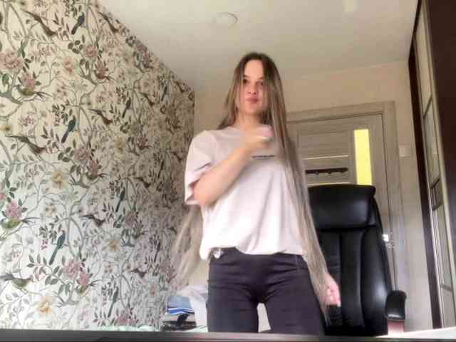 AnnaHoupt