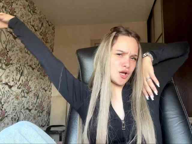 AnnaHoupt