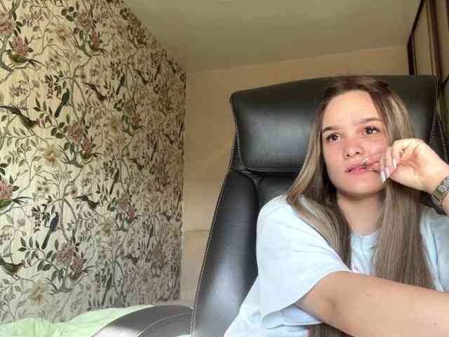 AnnaHoupt webcam