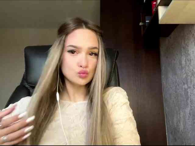 AnnaHoupt webcam