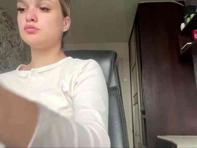 AnnaHoupt webcam