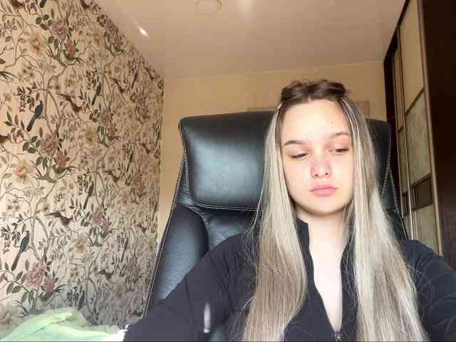 AnnaHoupt