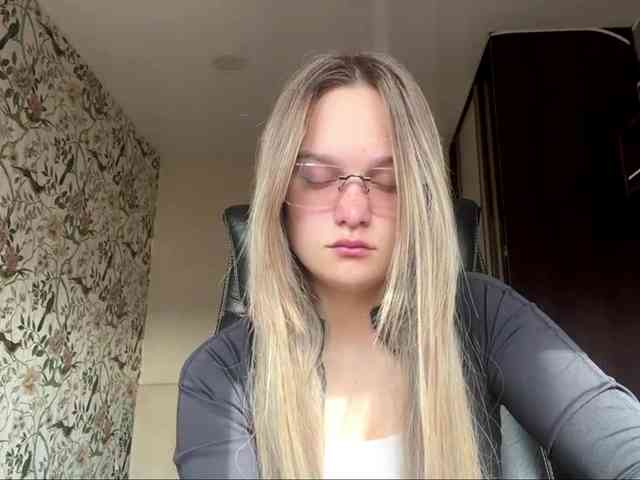 AnnaHoupt