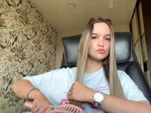 AnnaHoupt