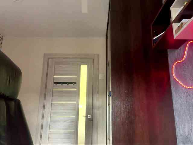 AnnaHoupt webcam