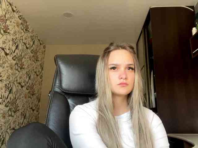 AnnaHoupt AnnaHoupt