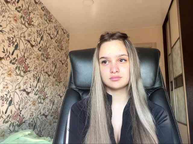AnnaHoupt