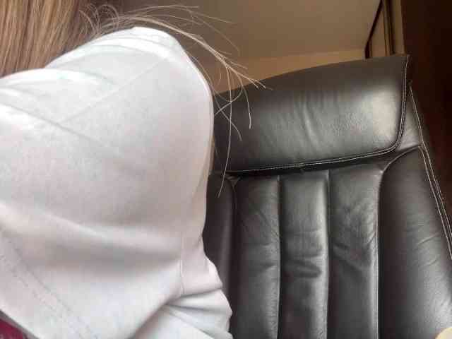 AnnaHoupt