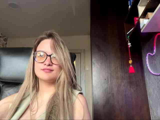 AnnaHoupt