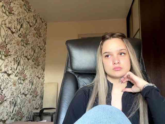 AnnaHoupt