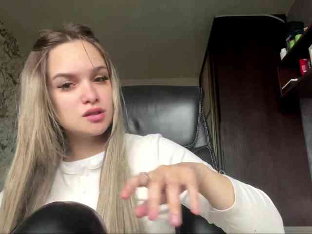 AnnaHoupt webcam