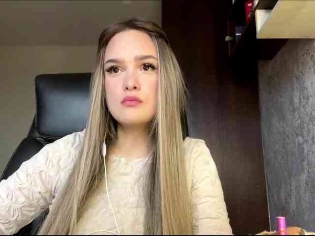 AnnaHoupt AnnaHoupt