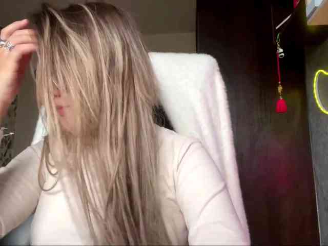 AnnaHoupt