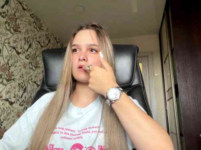 AnnaHoupt webcam