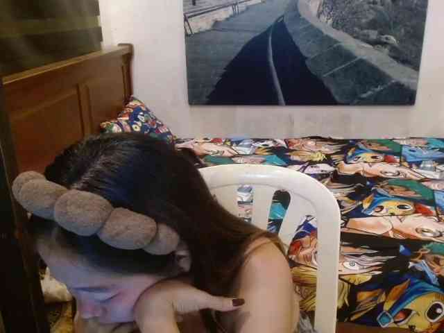 SweetGemsHotDesire webcam