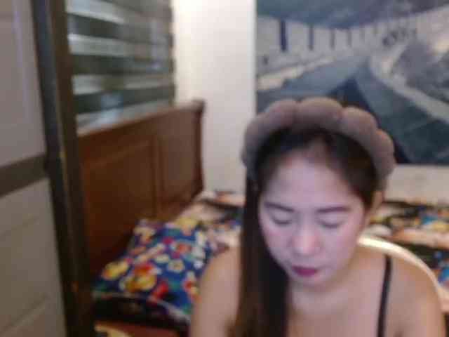 SweetGemsHotDesire webcam