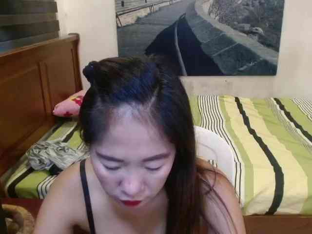 Modella: SweetGemsHotDesire