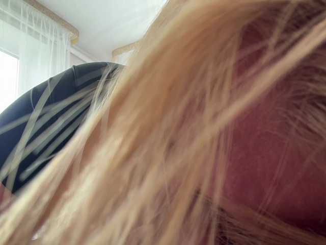 Kaderii1 live cam on BongaCams