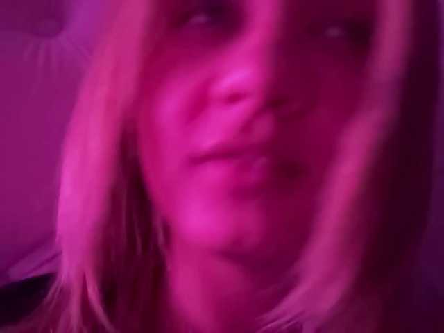 Kaderii1 live cam preview
