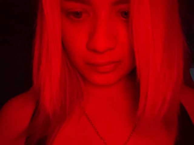 Kaderii1 live cam on BongaCams