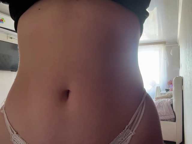 Kaderii1 live cam on BongaCams
