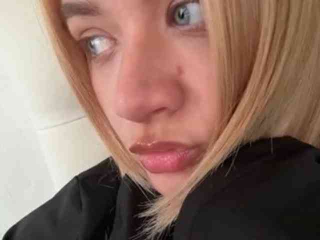 Kaderii1's webcam live show