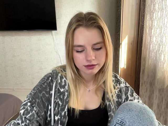 le modèle Jeanice est en webcam porno dans un show sur le site bongacams, il possède les tags suivants: White/Caucasian,Blonde,Shaved