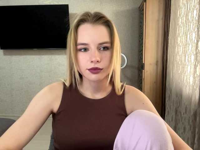 JeaniceHedgpeth live cam on BongaCams